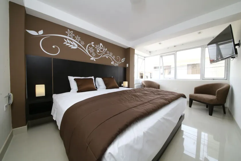 Hotel Solec - Image 1