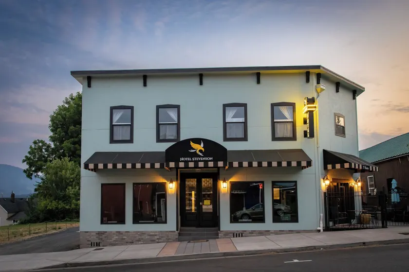 Hotel Stevenson - Image 1