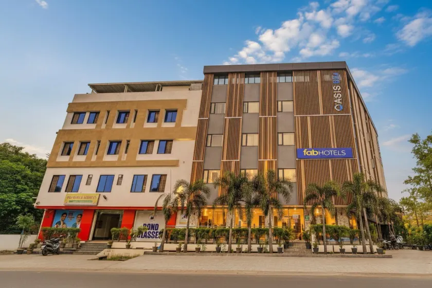 FabHotel Prime Oasis Blue - Image 1