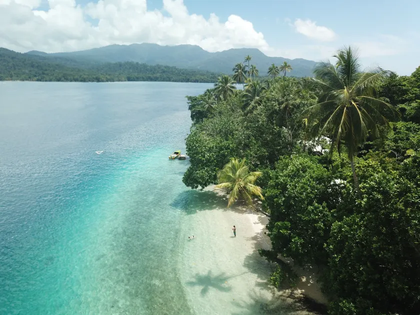 Evis Resort at Nggatirana Island - Image 1