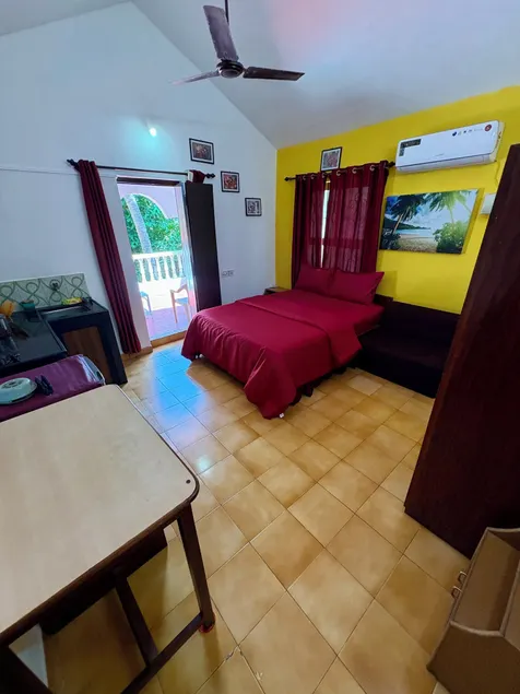Jes Guest House - Image 1