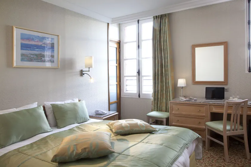 Hôtel la Croix Blanche - Image 1