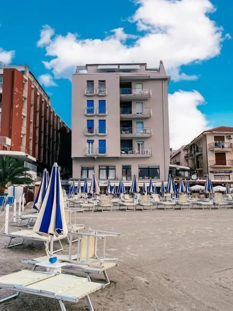 Hotel Maremola - Image 1