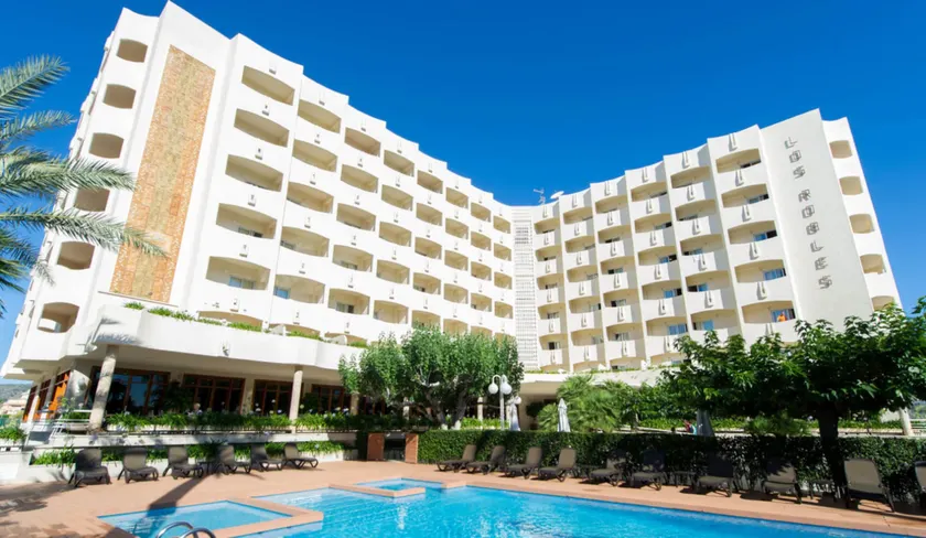 Hotel Los Robles - Image 1