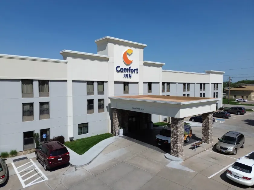 Comfort Inn Kearney I-80 - Image 1
