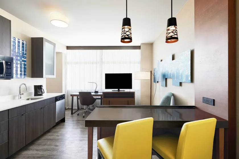 Residence Inn by Marriott Dallas Downtown - Image 1