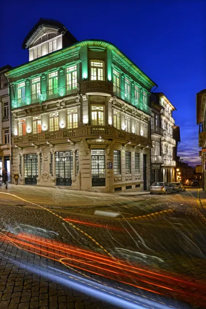 EMAJ Boutique Hotel - Image 1