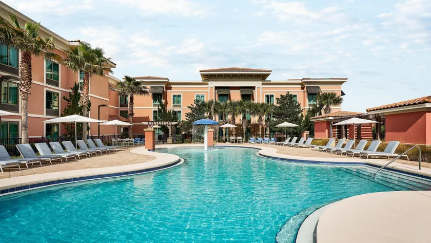 Hampton Inn & Suites Destin - Image 1