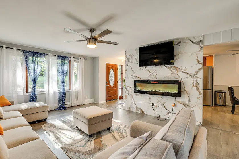 2 Mi to Town: Home w/ Patio & Yard in Waterbury! - Image 1