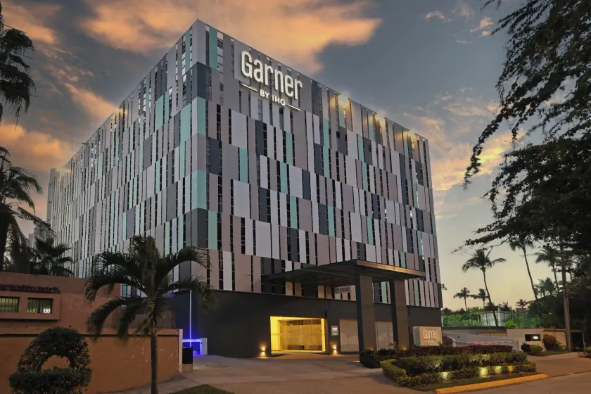 Garner Hotel Mazatlan Beach by IHG - Image 1