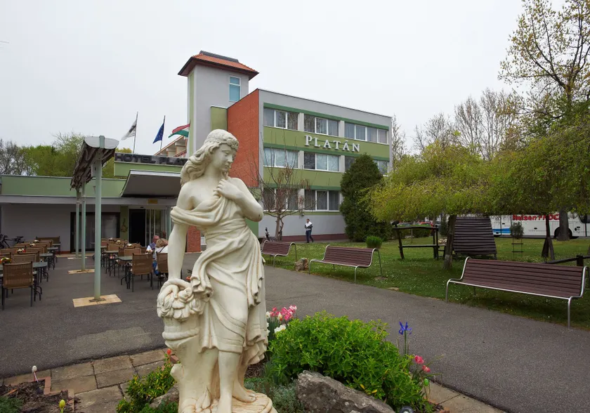 Komfort Hotel Platan - Image 1