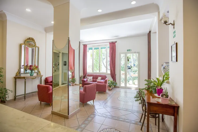 Hotel Mediterraneo - Image 1