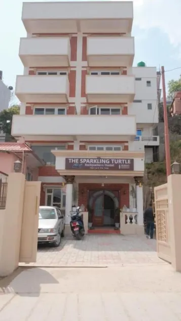 The Sparkling Turtle Backpackers Hostel - Image 1