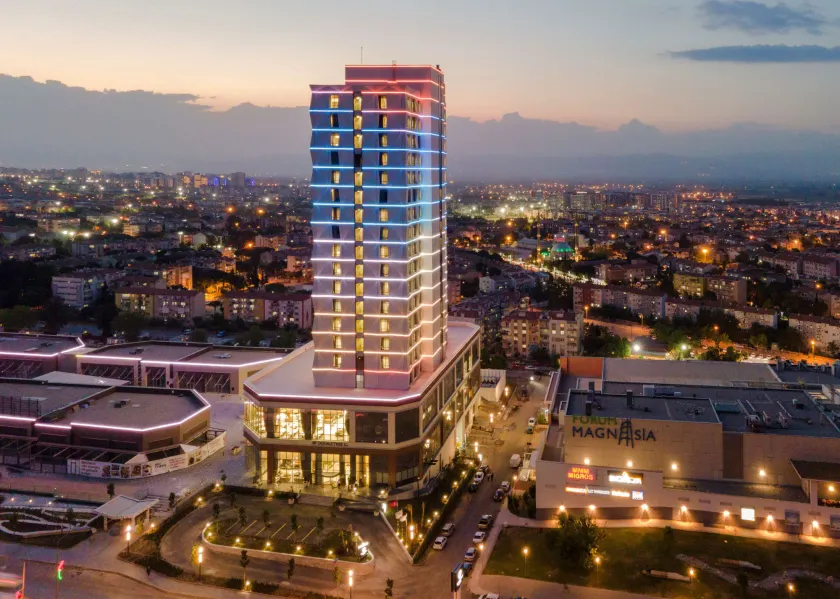 DoubleTree by Hilton Manisa - Image 1