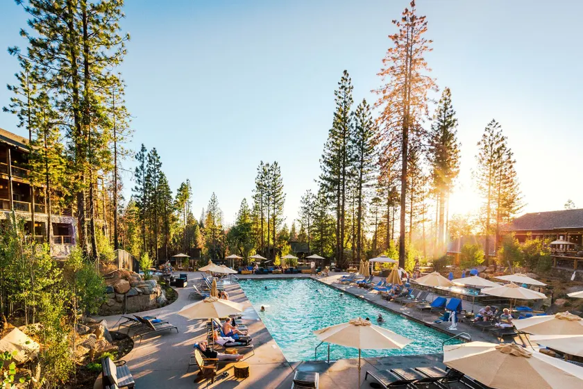 Rush Creek Lodge at Yosemite - Image 1