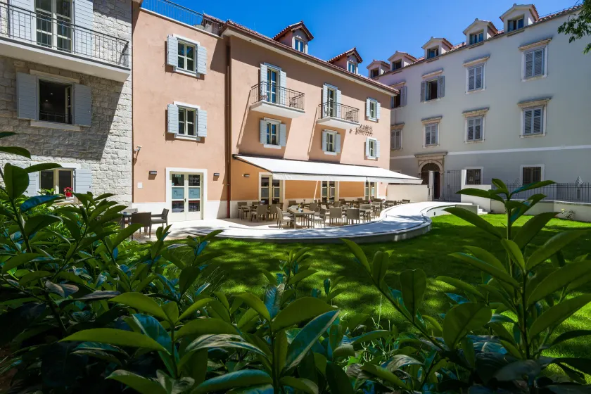 Hotel Marul - Image 1