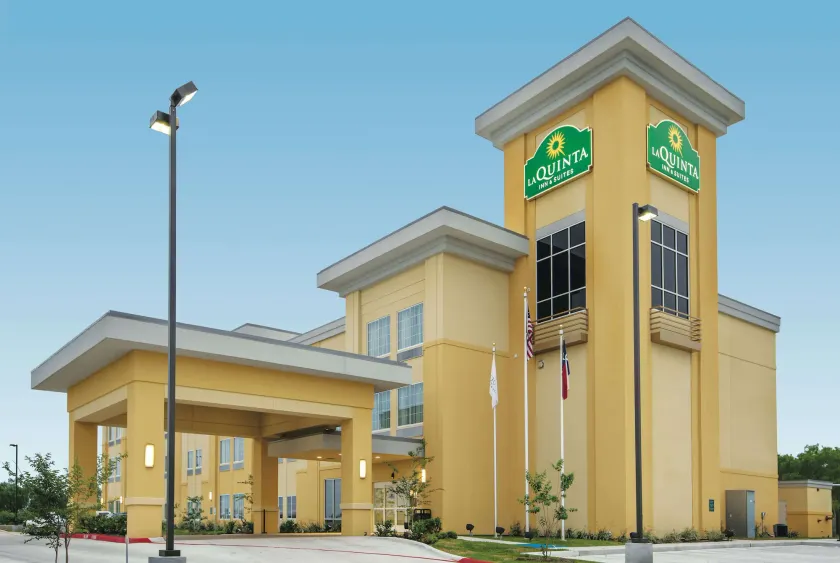 La Quinta by Wyndham Karnes City - Kenedy - Image 1