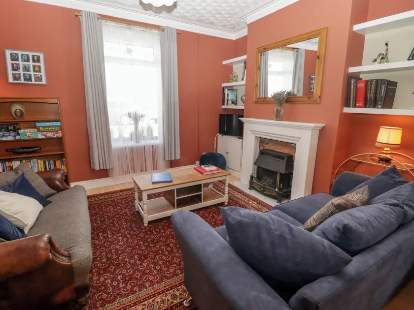 18 Kent Street - Image 1