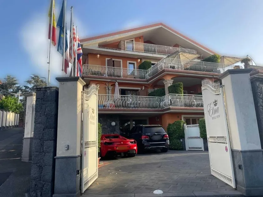 Etna Royal View  - Image 1