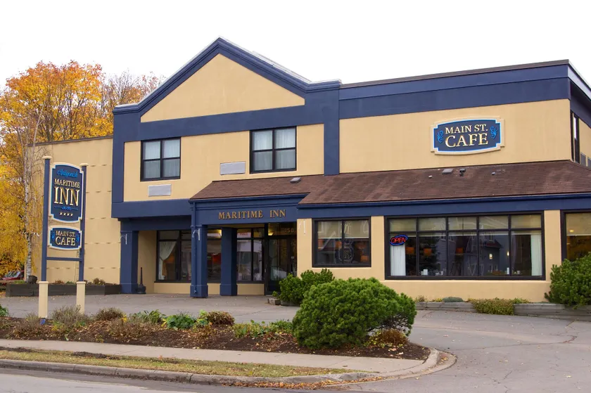 Maritime Inn Antigonish - Image 1