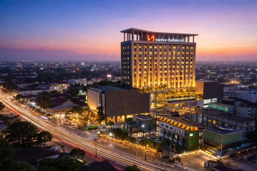 Swiss-Belhotel Karawang - Image 1