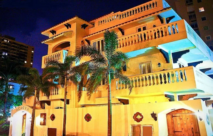 Acacia Boutique Hotel - Image 1