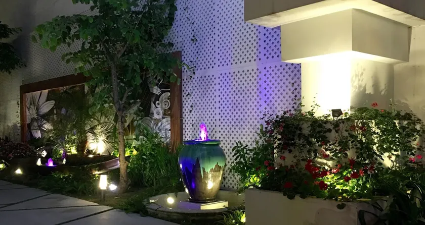 Tuong Vi Hotel - Image 1