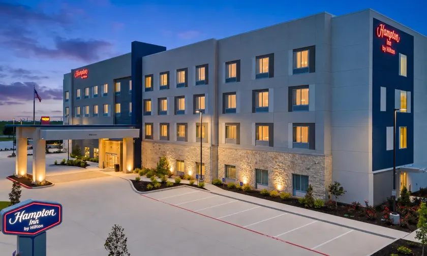 Hampton Inn By Hilton Wharton - Image 1