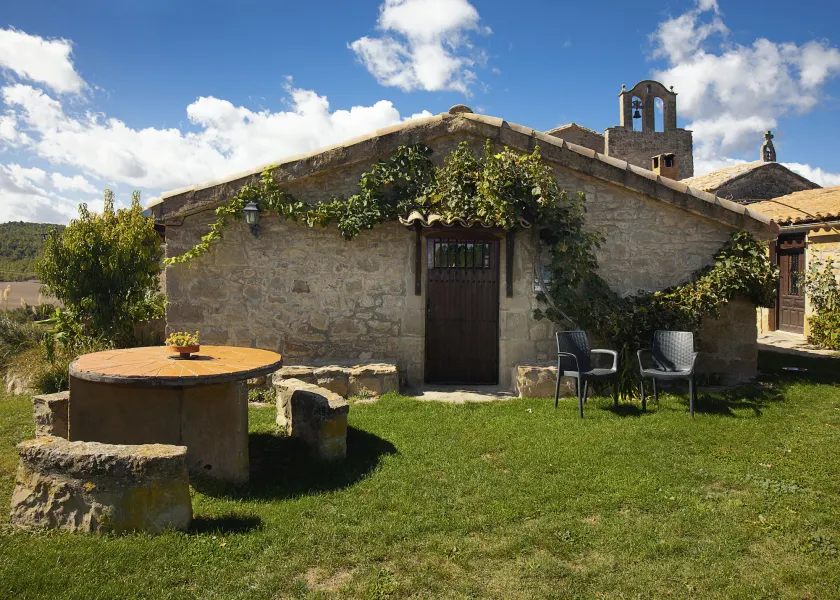 Merveilleuse maison conviviale et familiale avec barbecue, piscine et internet haut débit | Vue jardin | Avec animaux acceptés - Image 1