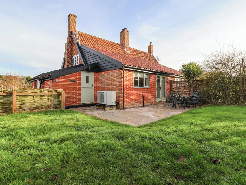 Pudding Cottage, Westleton - Image 1