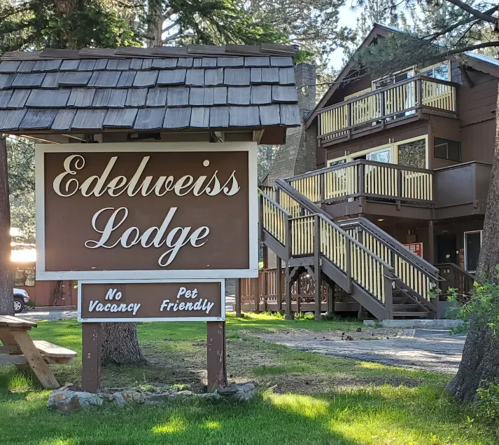 Edelweiss Lodge - Image 1
