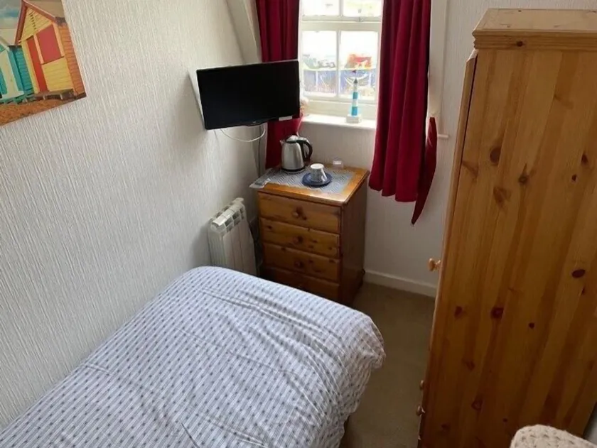 Seascape guest house - Image 1