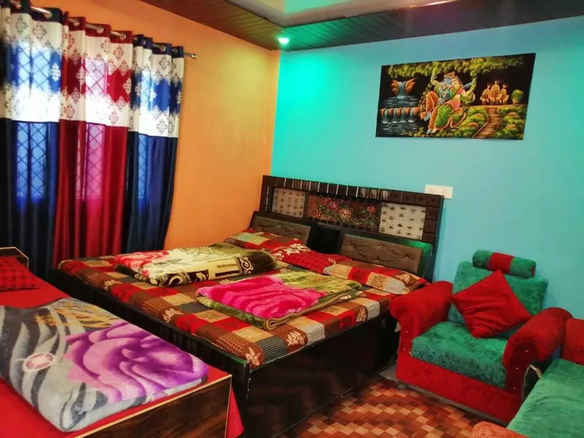 Shri Narayan Tourist Lodge - Image 1