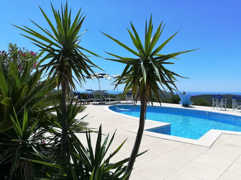 Holiday Resorts for 10 Persons, With Swimming Pool, Wifi and air Conditioner - Image 1