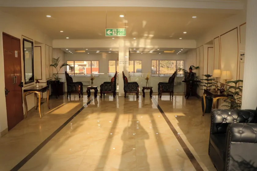 Sapphire Hotel & Convenion Centre - Hall