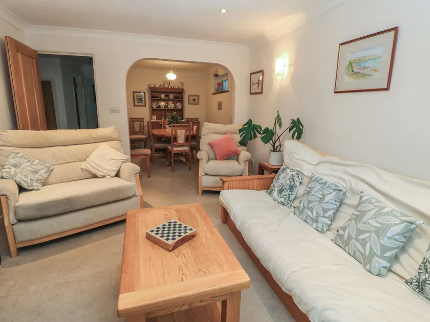 Old Harry Cottage 16 - Image 1