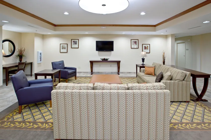 Candlewood Suites Radcliff - Fort Knox by IHG - Sitteområde i lobbyen