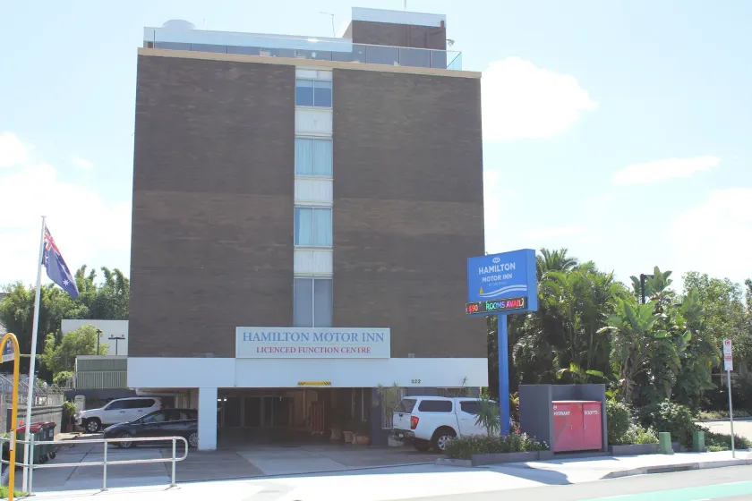 Hamilton Motor Inn - Image 1