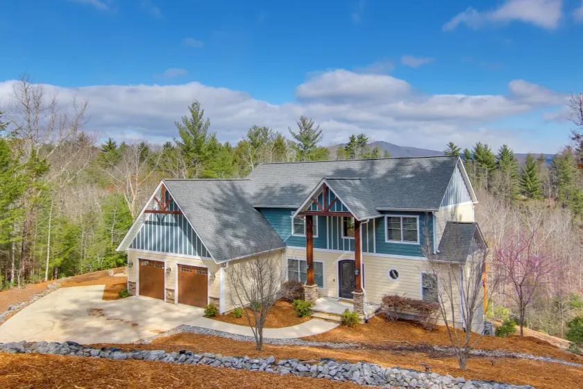 6 Mi to Water! Mtn-View Nebo Lake House w/ Deck - Image 1