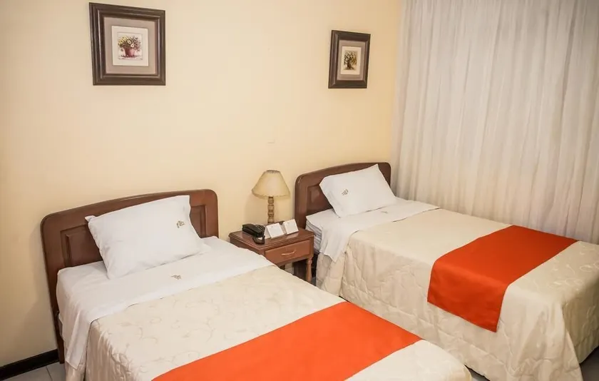 Recreo Hotel - Image 1