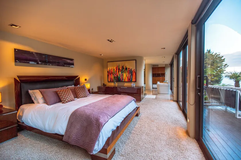 Jacuzzi Suite - Ocean Views & Beach - Zimmer