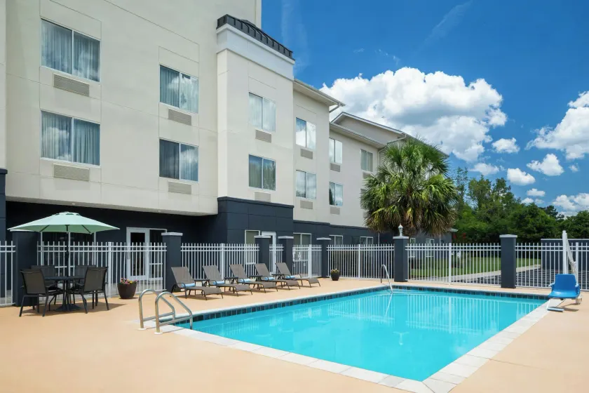 Fairfield Inn & Suites Marianna - Image 1
