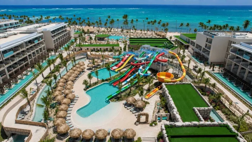 Serenade Caribe Club - Family Beach Resort - Image 1