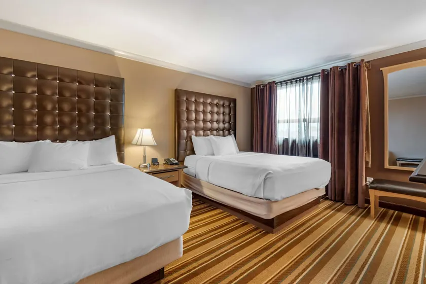 Best Western Marquis Inn & Suites - Image 1