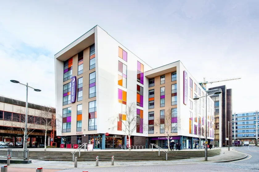 Premier Inn Portsmouth City Centre - Image 1