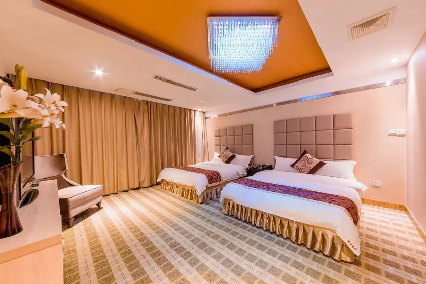 Airport Liwan Hotel - Image 1