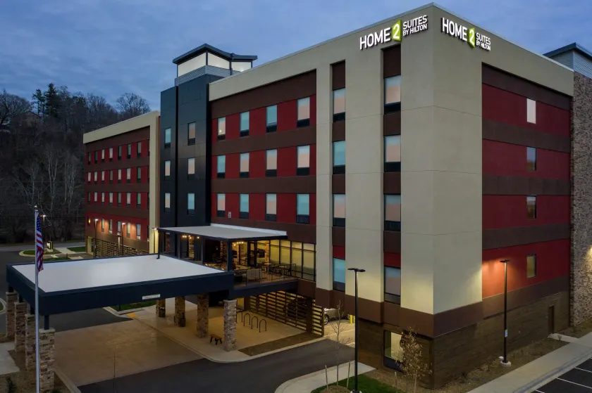 Home2 Suites by Hilton Asheville Biltmore Village - Image 1
