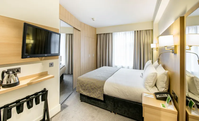 Holiday Inn London Kensington High St. by IHG - Zimmer