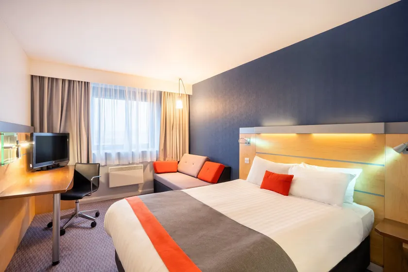 Holiday Inn Express Dundee by IHG - Image 1