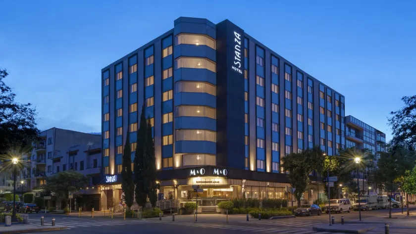 Stanza Hotel - Image 1